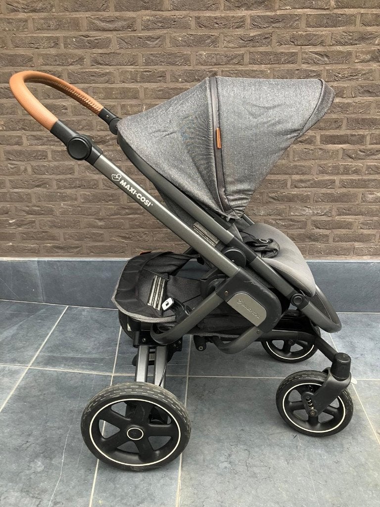 Kinderwagen Maxi-cosi Nova met bijhorende draagmand, Enfants & Bébés, Poussettes & Combinaisons, Poussette, Maxi-Cosi, Enlèvement
