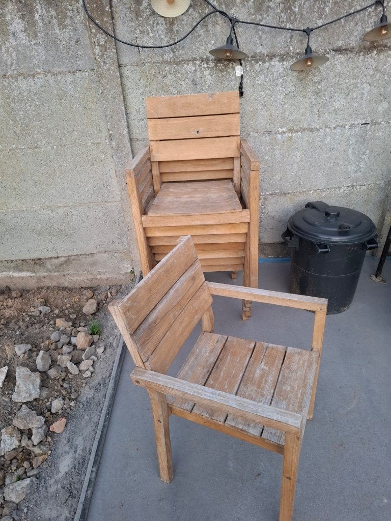 8 houten tuinstoelen + tafel, Ophalen, Gebruikt, Hout, Stapelbaar