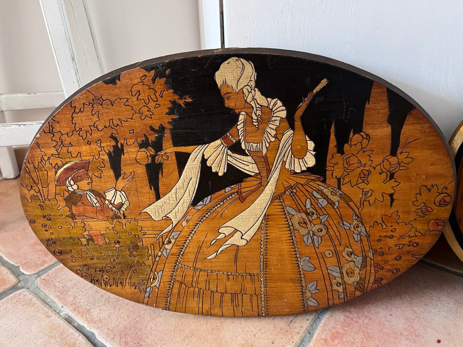 Tableau oval en bois pyrogravé 1930, 40 cm, 60 cm, Enlèvement, Utilisé