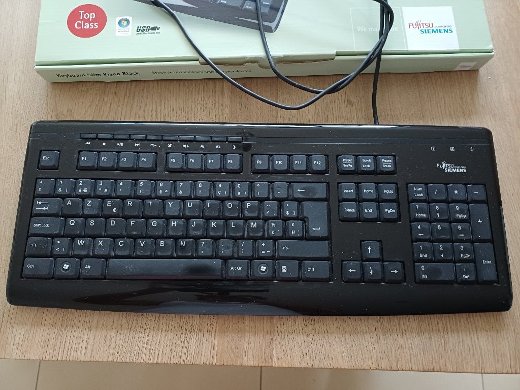 toetsenbord, Computers en Software, Toetsenborden, Ophalen, Azerty, Gebruikt, Bedraad