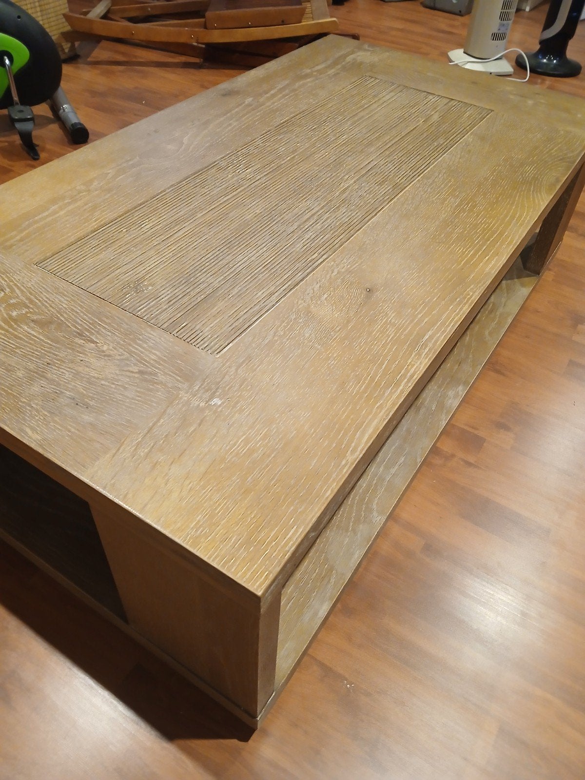 table basse contemporaine en chêne cérusé, Neuf, 100 à 150 cm, Enlèvement, 50 à 100 cm