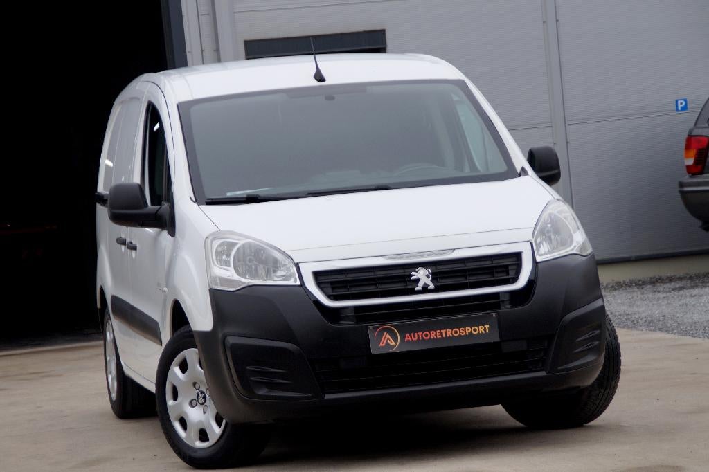 Peugeot Partner 1.6 HDi  3 zitplaatsen _ Automaat _ Garantie, Auto's, 1408 kg, Stof, https://public.car-pass.be/vhr/fefe953e-a441-4e66-a4b9-4b7e3265a084