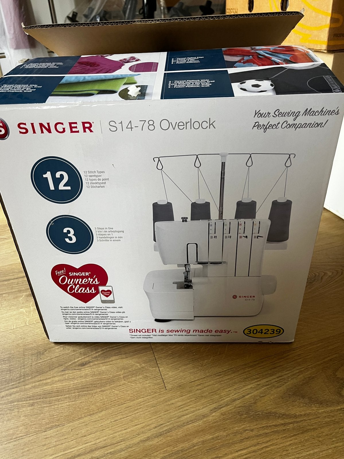 Singer naaimachine, Curver naaidoos & toebehoren, Ophalen, Zo goed als nieuw, Naaimachine, Singer
