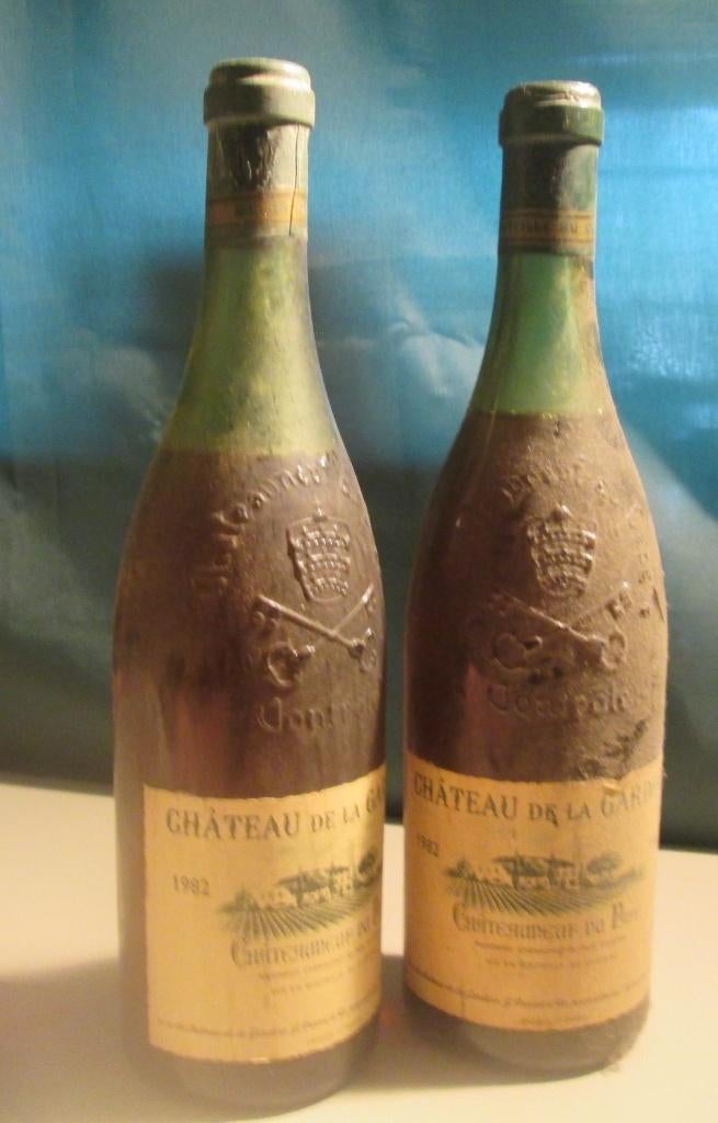 2x Château de la Gardine - Châteauneuf-du-Pape - 1982, Collections, Vins, Enlèvement ou Envoi, Pleine, Comme neuf, Vin rouge