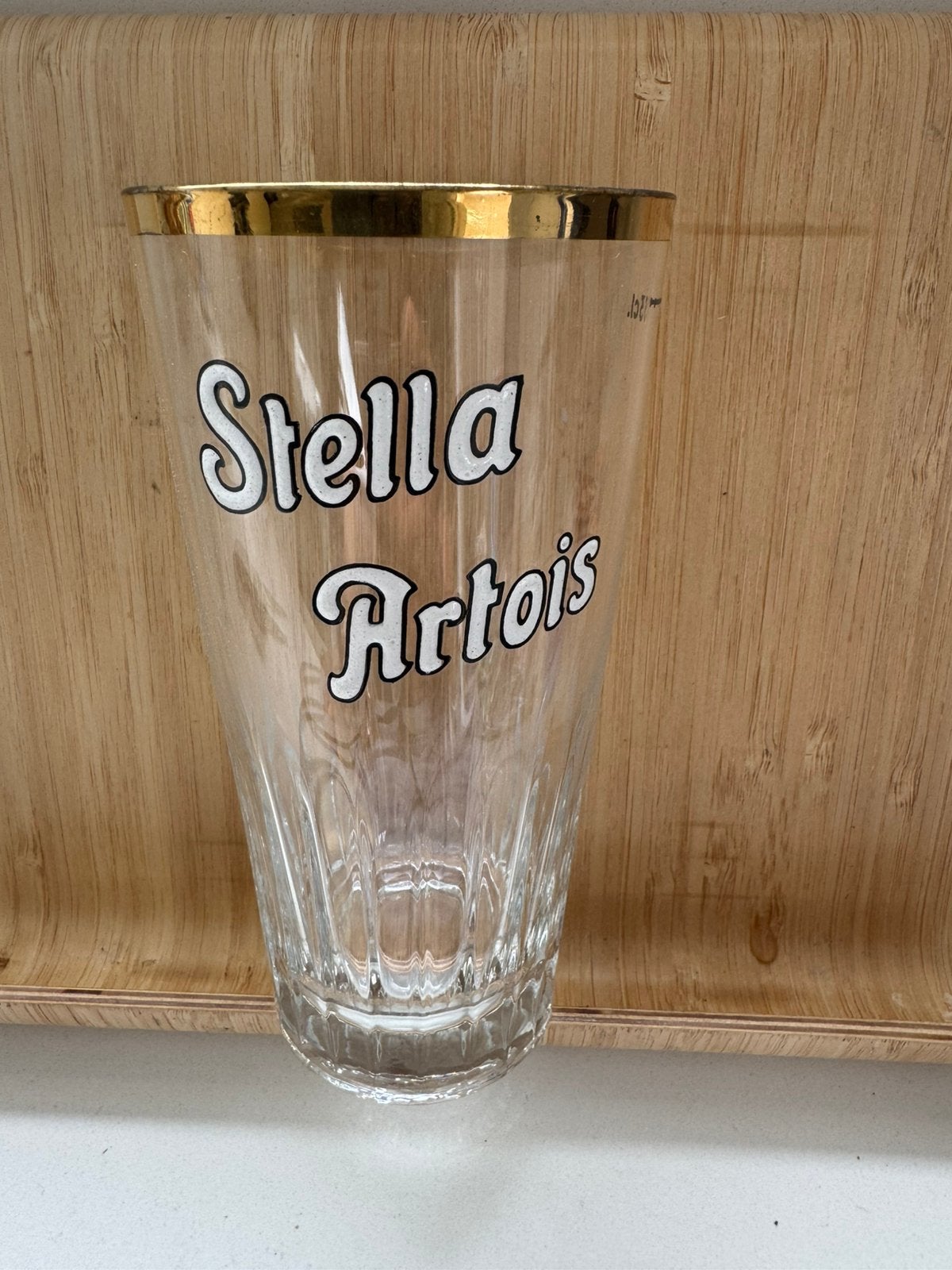 Stella Artois geemaileerd met gouden rand, Ophalen, Zo goed als nieuw, Stella Artois