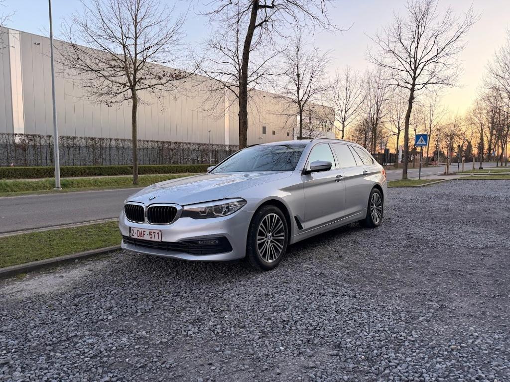 BMW 518da Touring - Très bien entretenue !, Autos, Cuir, Noir, 5 portes, Automatique