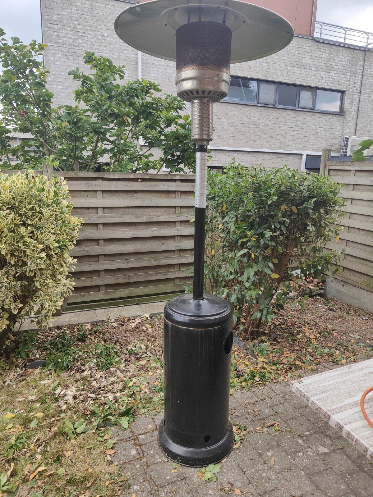 terrasverwarmer inclusief 3 volle gasflessen, Ophalen, Gebruikt, Waterbestendig, Vloer