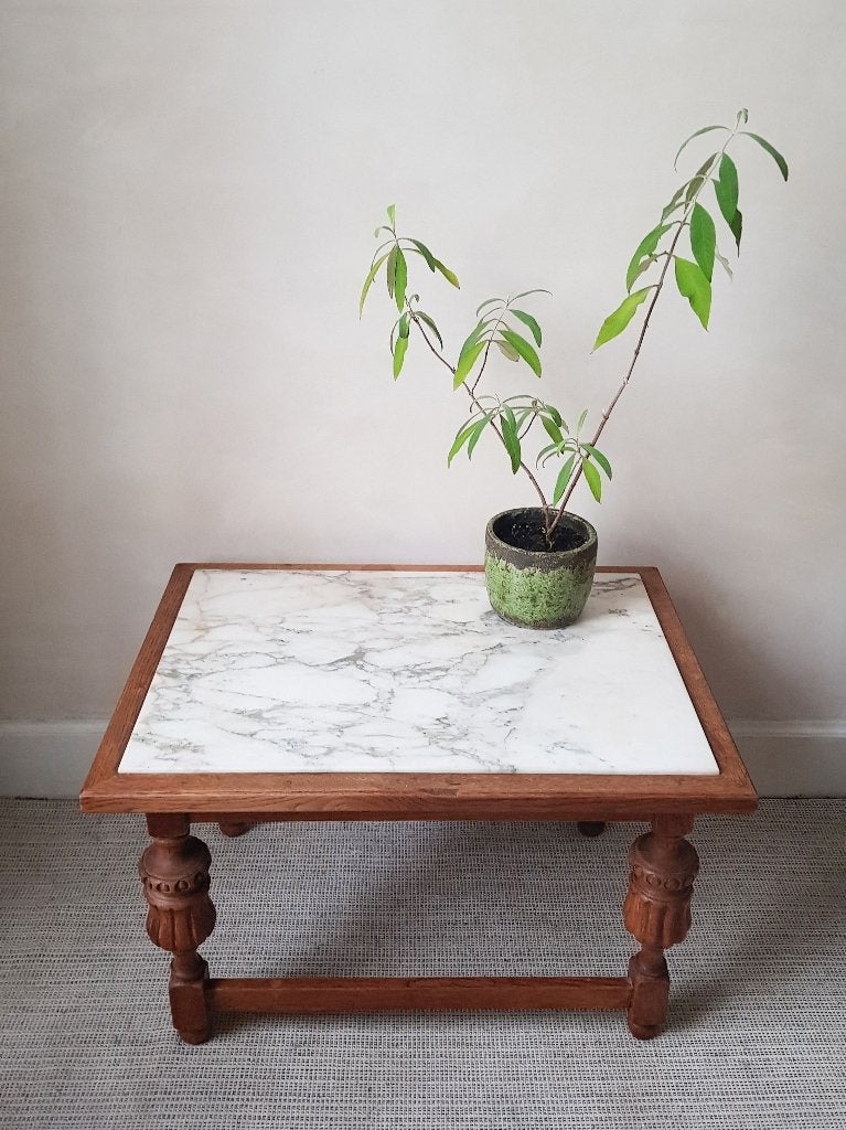 Charmante Petite table basse / de salon - marbre et chêne, Enlèvement ou Envoi, Maison et Meubles