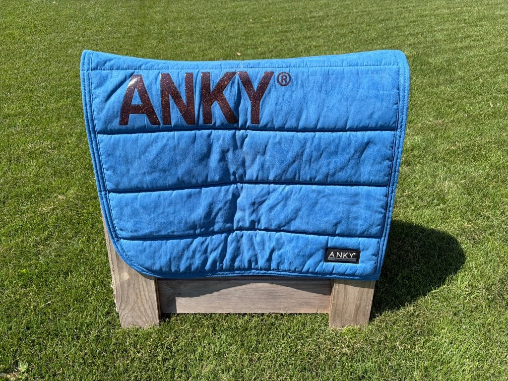 Anky dressuurdekje + bandages, Dieren en Toebehoren, Dressuurdekje, Zo goed als nieuw, Anky, Blauw