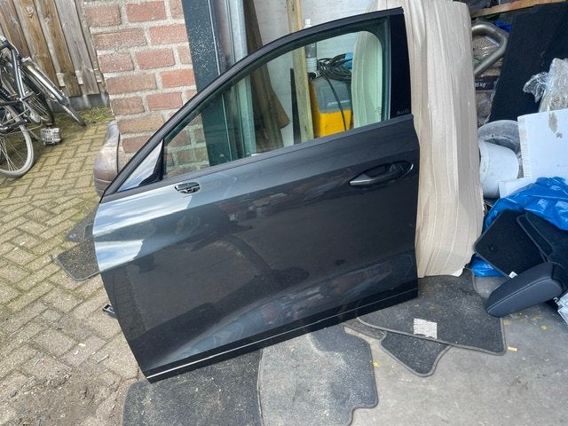 PORTE AVANT GAUCHE LX7L Audi A3 Allstreet (8YJ) (8Y0831051), Auto-Union-Straße  1,
85057  Ingolstadt, DE, Gauche, Info@audi.de