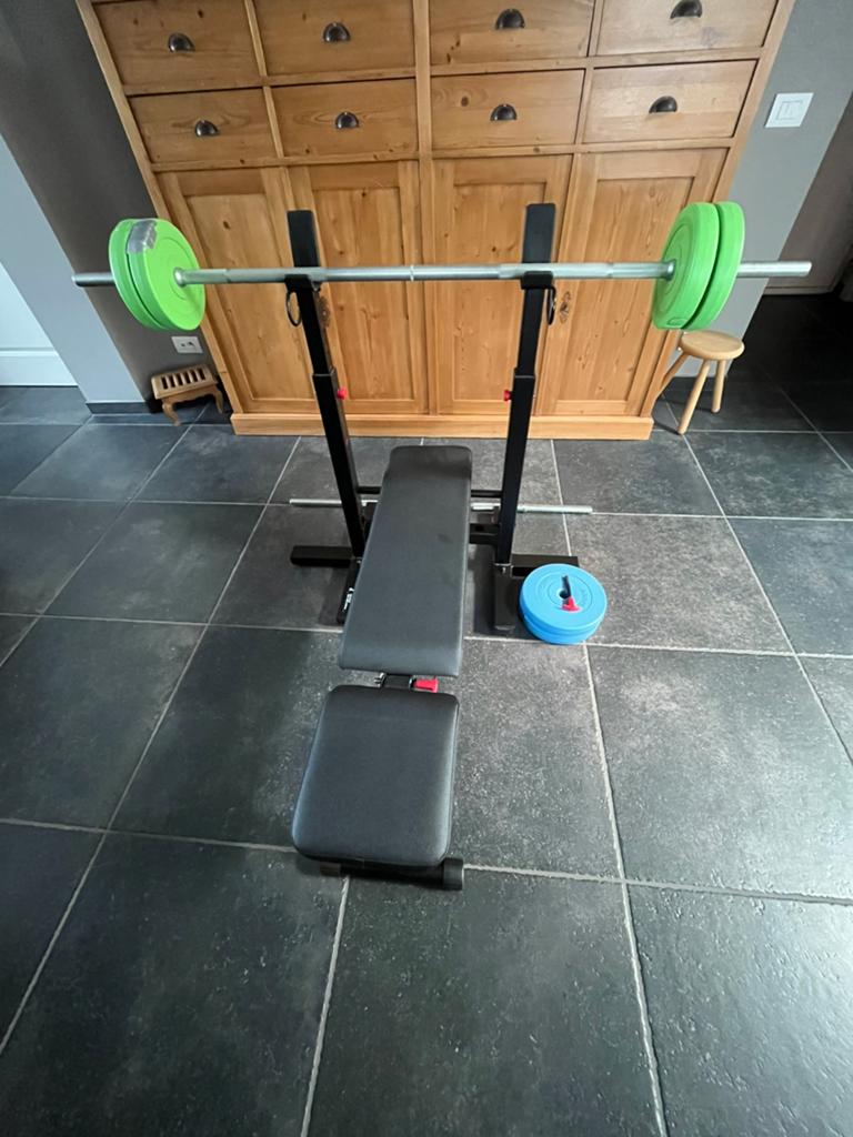Fitnessbank en gewichten, Sport en Fitness, Fitnessmaterialen, Ophalen, Zo goed als nieuw, Fitnessbank