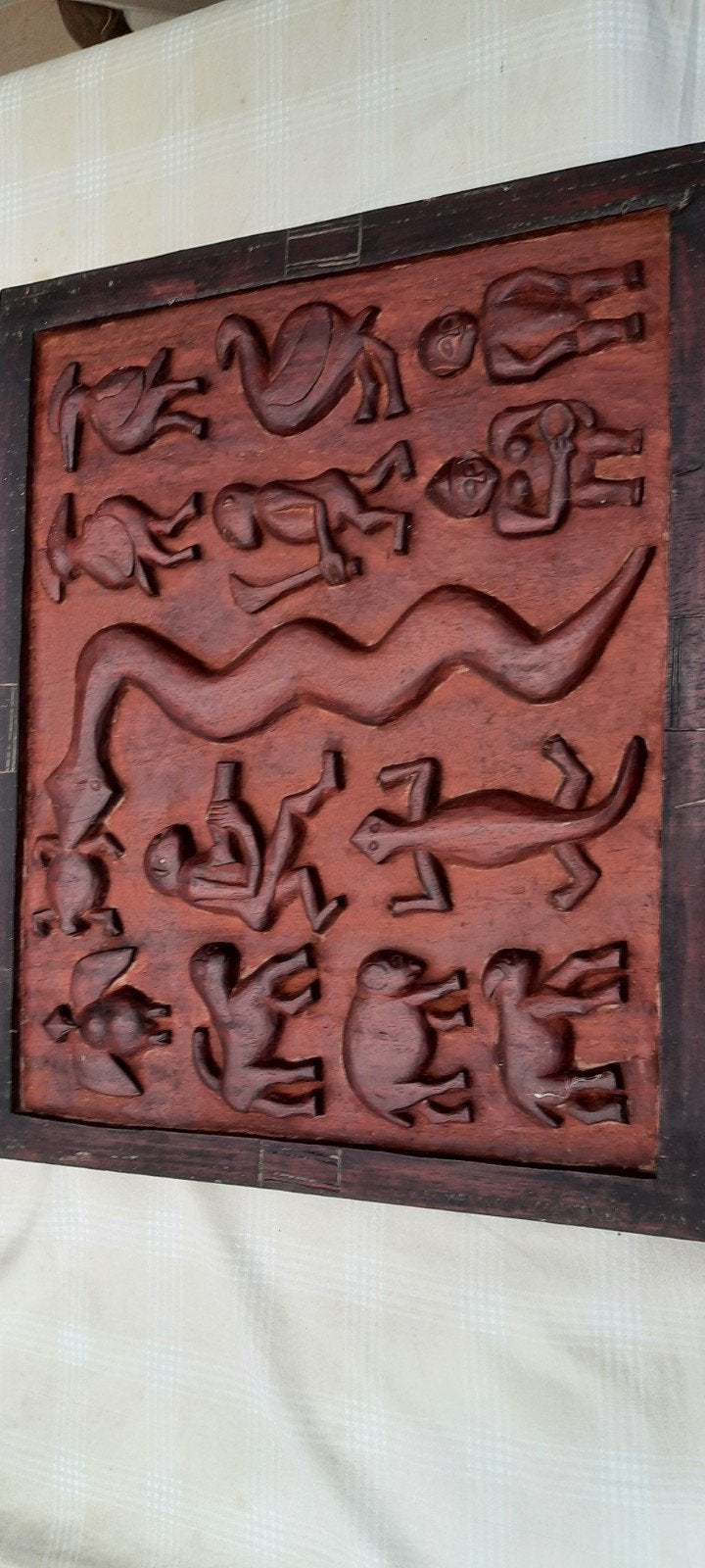 Panneau primitif d'art africain sculpté dimensions 40x 55cm, Afrique, Bois, Fait main, Enlèvement