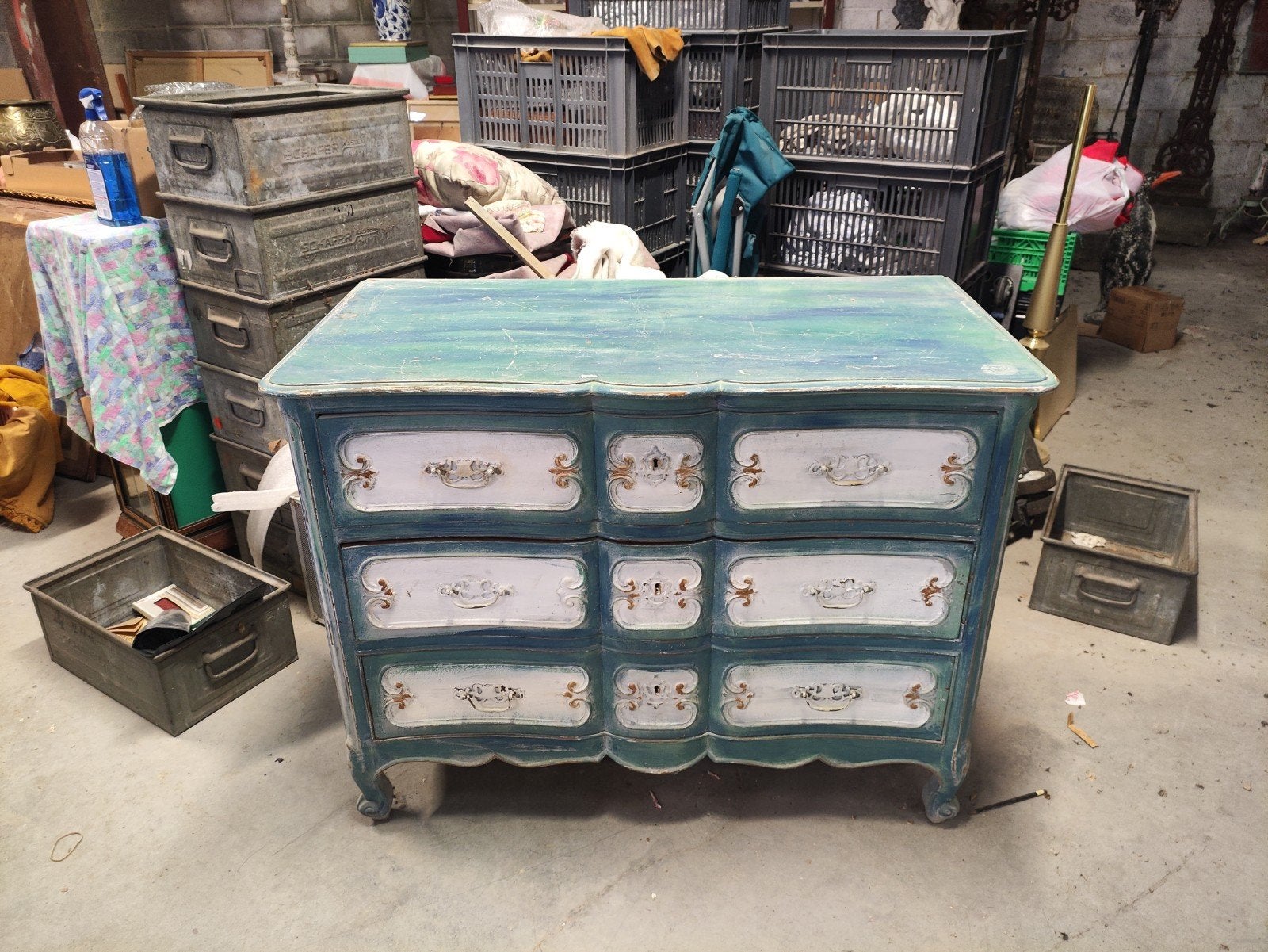 Commode ancienne patinée, Maison & Meubles, Armoires | Commodes, Enlèvement