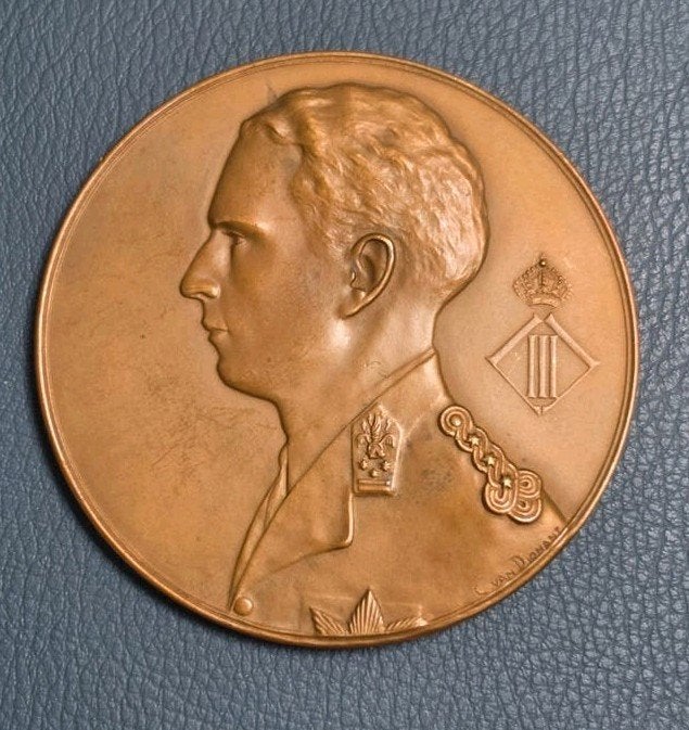 medaille Leopold III ( C Van Dionant ) 7cm brons, Postzegels en Munten, Ophalen of Verzenden
