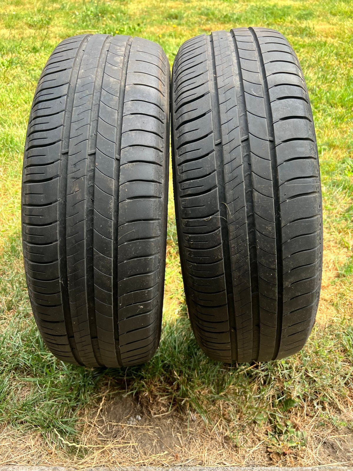 2 pneus Michelin Energy Saver, Autos : Pièces & Accessoires, Pneus & Jantes, Enlèvement, Pneu(s)