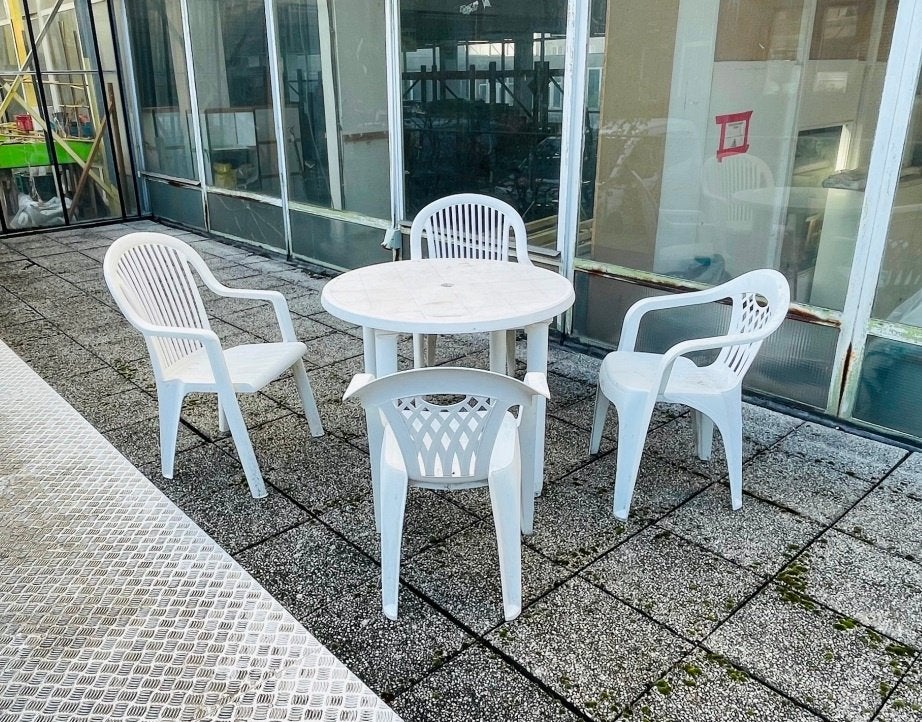 Tuinset 1 tafel + 4 stoelen @ OXFAM Solidariteit, Ophalen, 4 zitplaatsen, Kunststof, Gebruikt