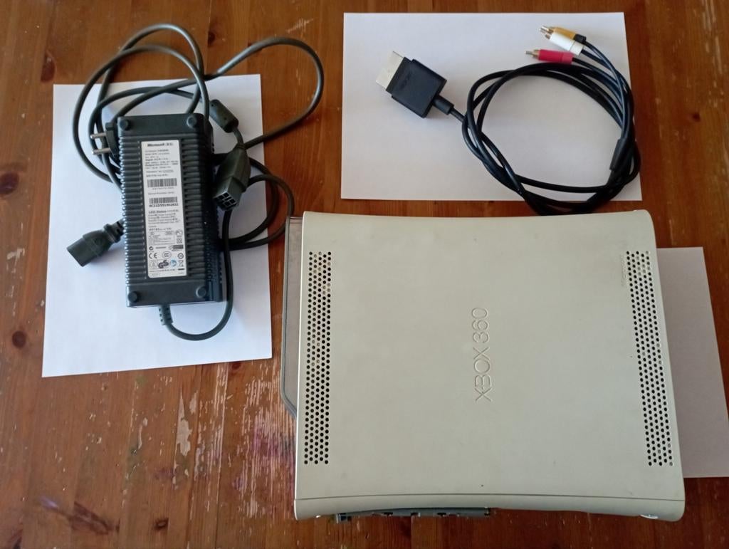 Xbox 360 (à réparer ou pièces), Enlèvement ou Envoi