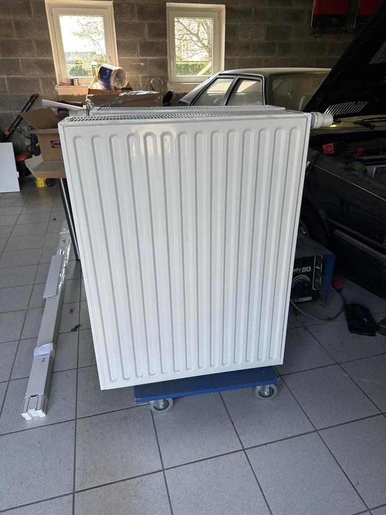 2 radiateurs, Bricolage & Construction, Chauffage & Radiateurs, Enlèvement, Comme neuf