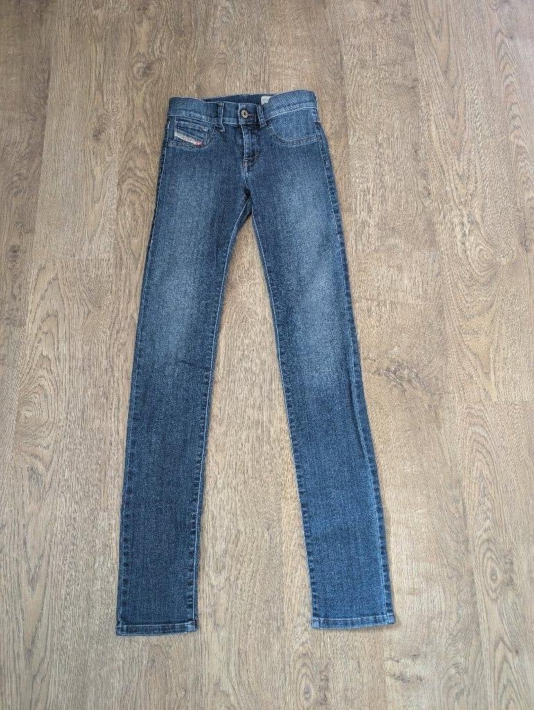 Diesel dames jeans 2 stuks maat W23, Kleding | Dames, Ophalen, Blauw, Overige jeansmaten, Diesel