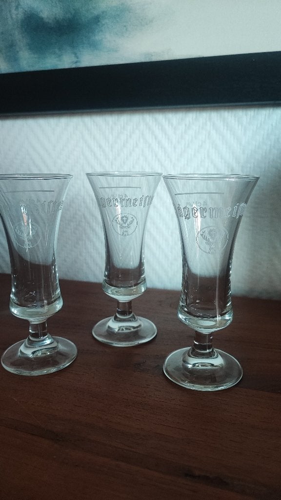 Shotglaasjes Jägermeister 4 cl €3.5 per stuk €10 samen, Collections, Verres & Petits Verres, Enlèvement ou Envoi, Comme neuf