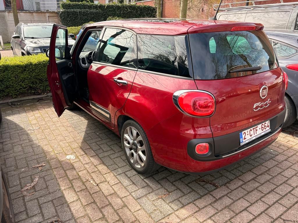 Rode Fiat 500L.1.4 multiget.parkeersensor/ camera/ GPS, Autos, Fiat, Rouge, Euro 6, 7 places, Noir