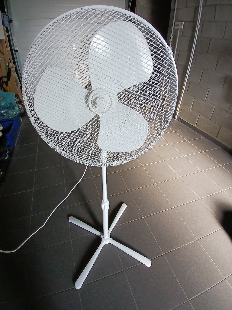 Ventilateur sur pied Baseline 40 W, Enlèvement, Comme neuf, Ventilateur de sol
