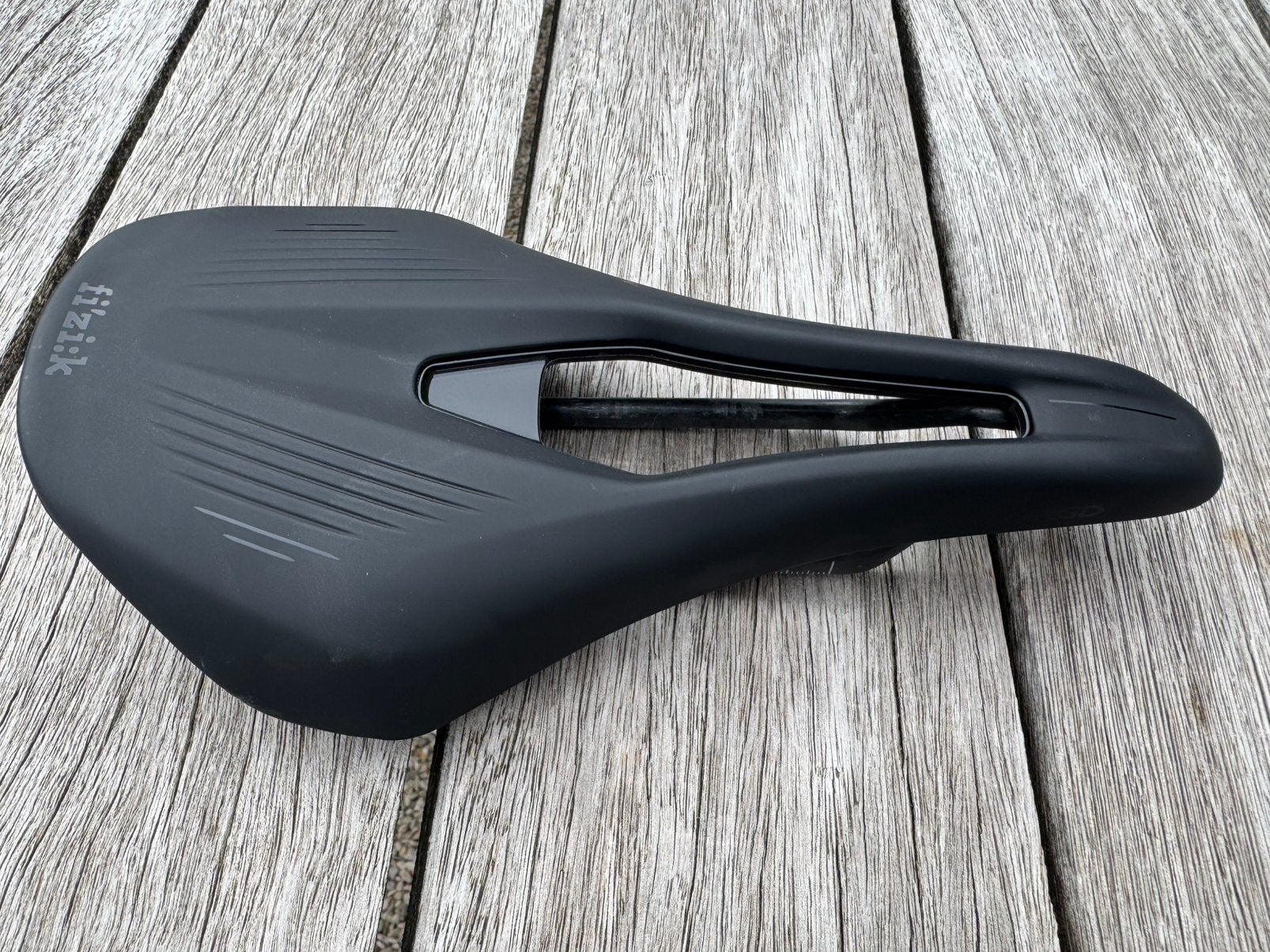 Fizik Vento Argo X1 Carbon 140mm zadel, Enlèvement ou Envoi, Neuf, Carbone