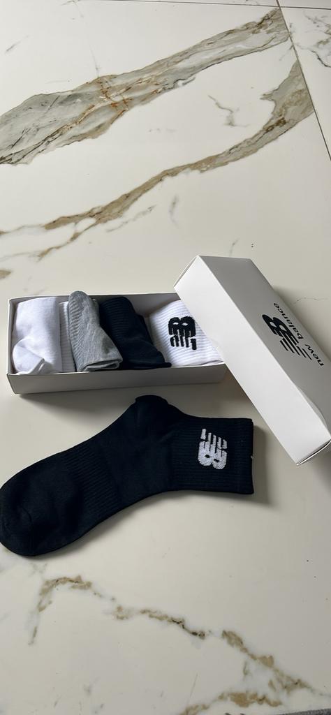 Chaussettes new balance neuf, Sports & Fitness, Cardiofréquencemètres, Enlèvement ou Envoi, Neuf, Autres marques