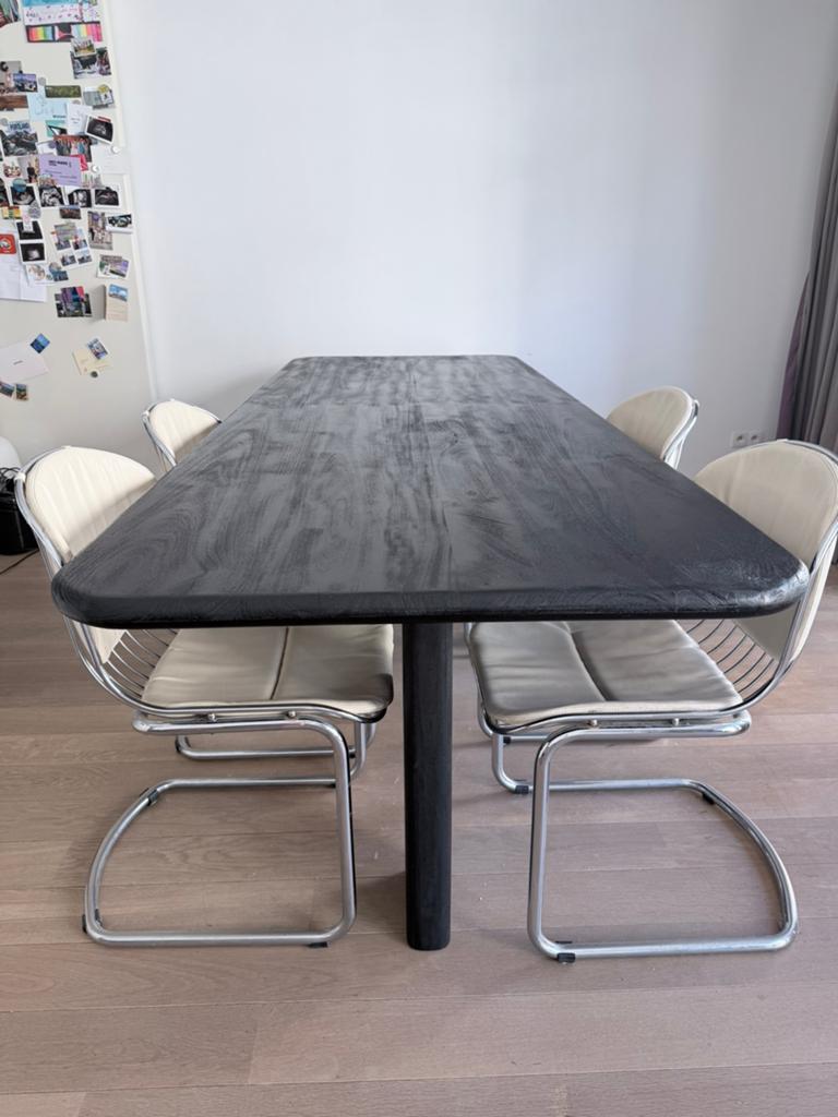 Zwarte eettafel in mango hout, Enlèvement, Comme neuf