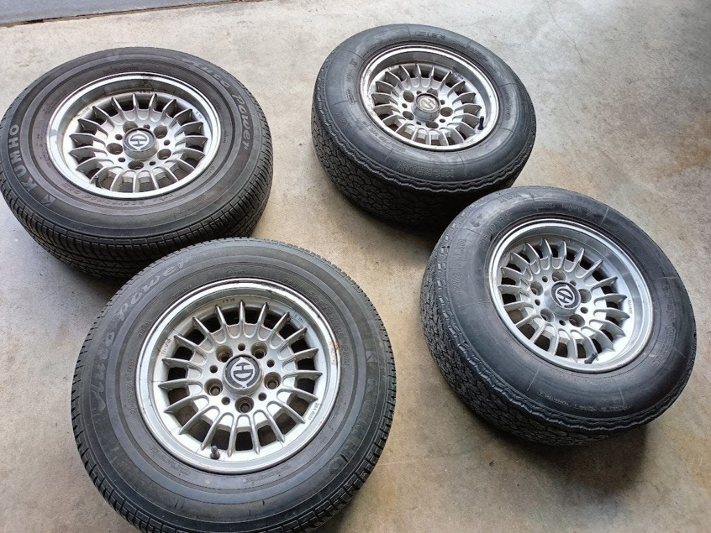 SET KLASSIEKE WIELEN BMW E24 GEEN TRX, Auto-onderdelen, Ophalen, 14 inch, Banden en Velgen, Zomerbanden