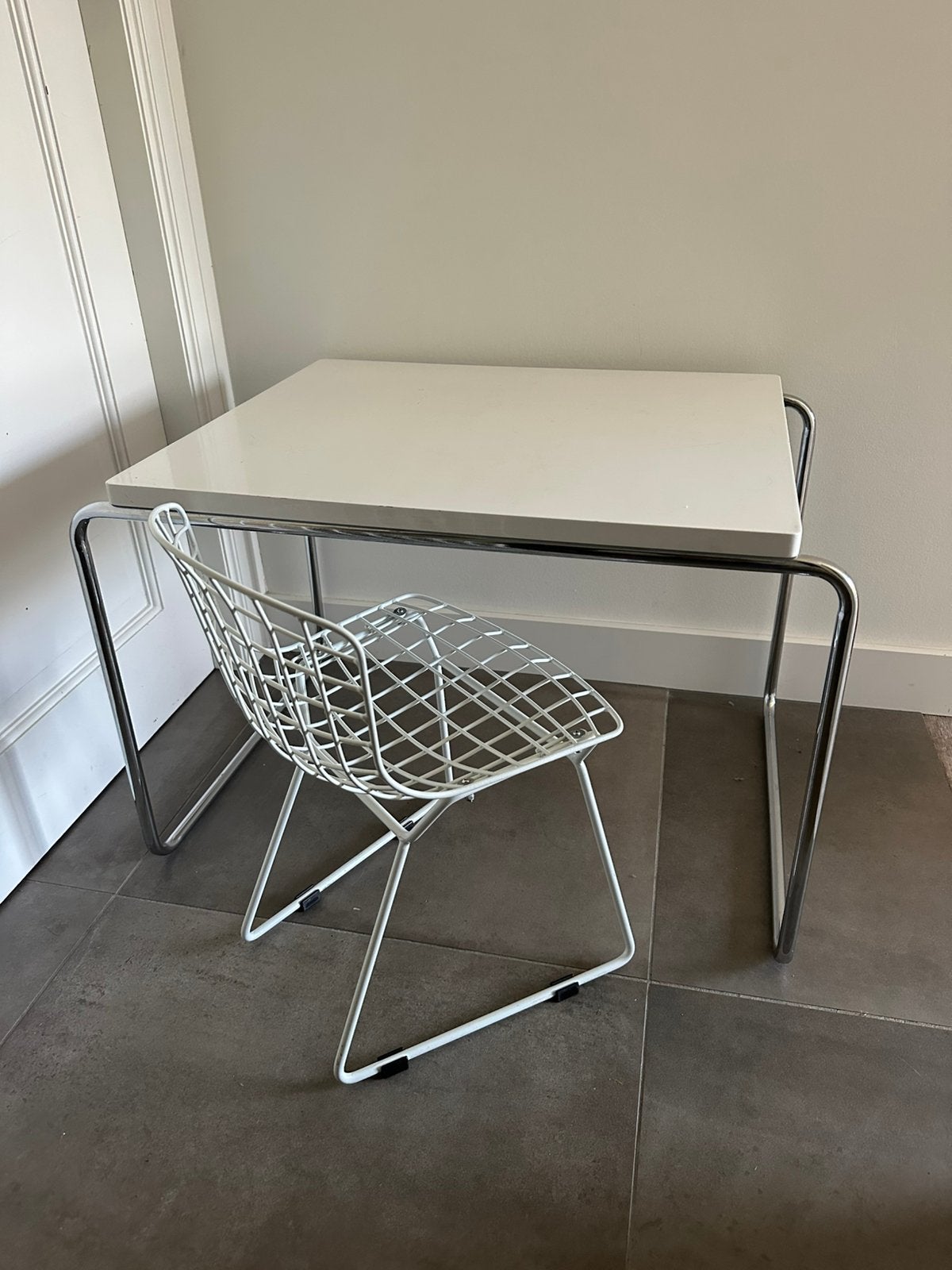 Design kindertafel met stoeltje look knoll, Maison & Meubles, Enlèvement, Comme neuf