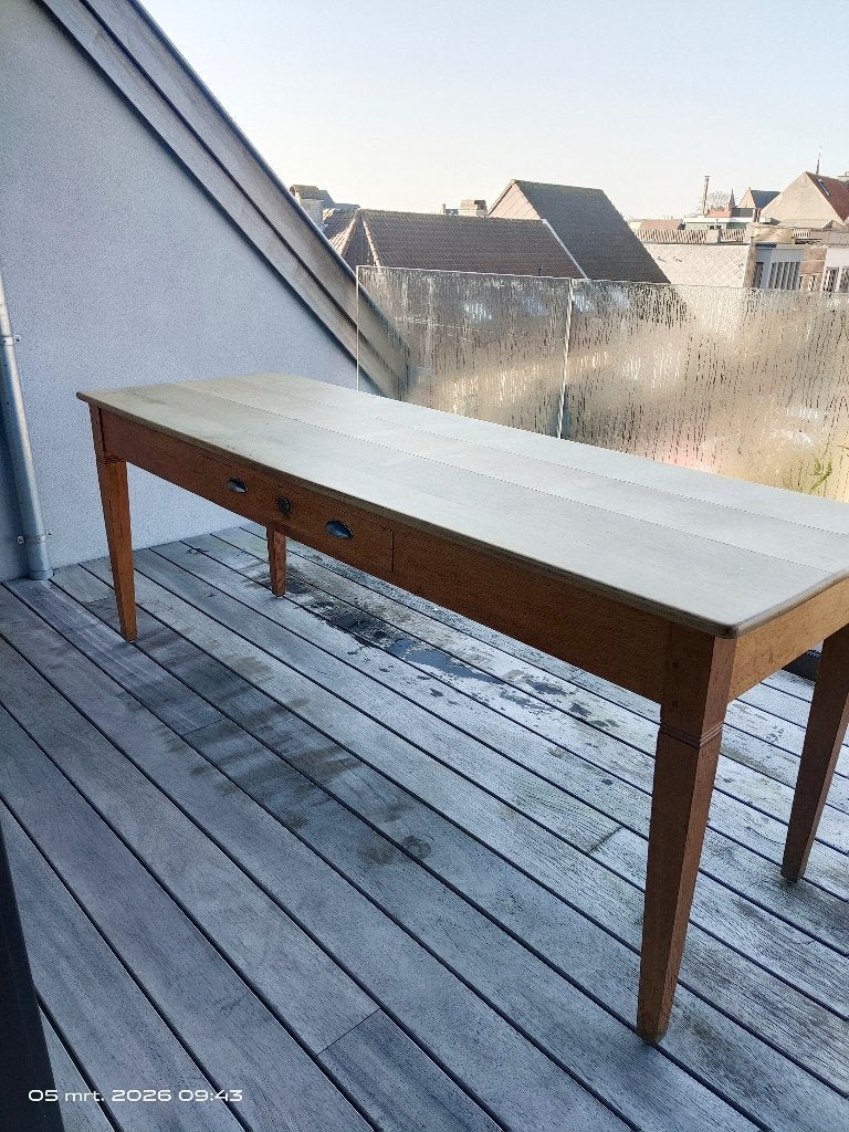 Mooie eiken kloostertafel, Enlèvement