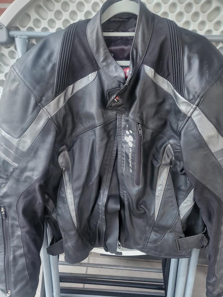 Motorjas GRID anatomic fit medium, Motoren, Kleding | Motorkleding, Ophalen
