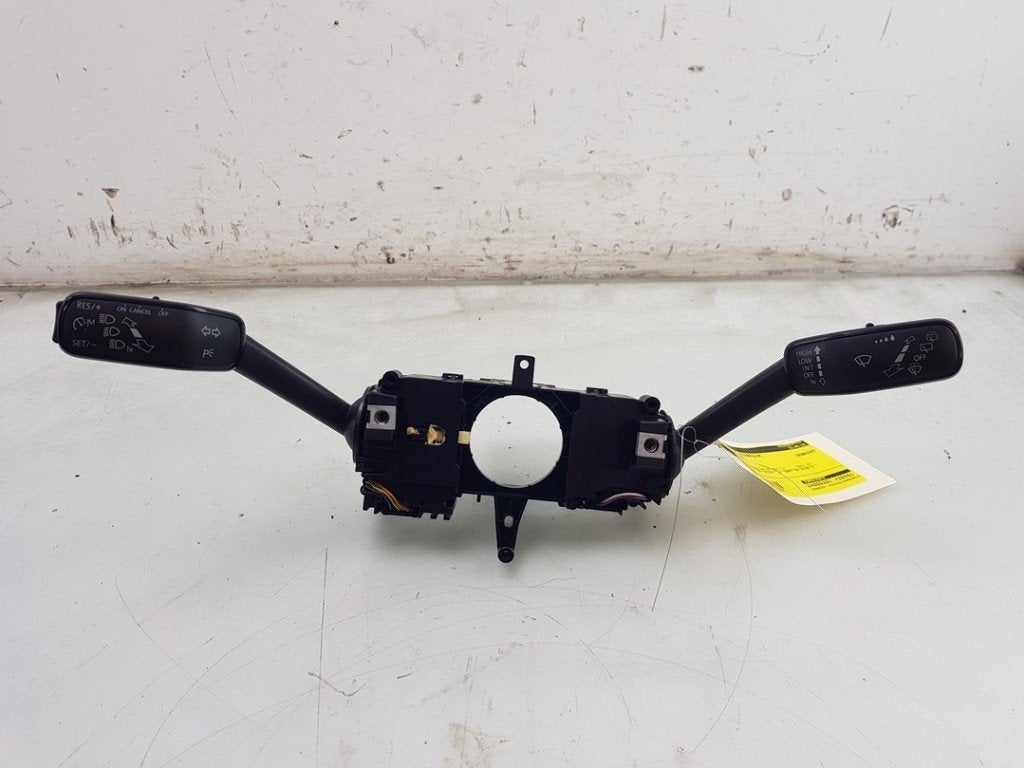 COMBINE COMMODO Seat Ibiza V (KJB) (01-2017/-), Utilisé, Seat