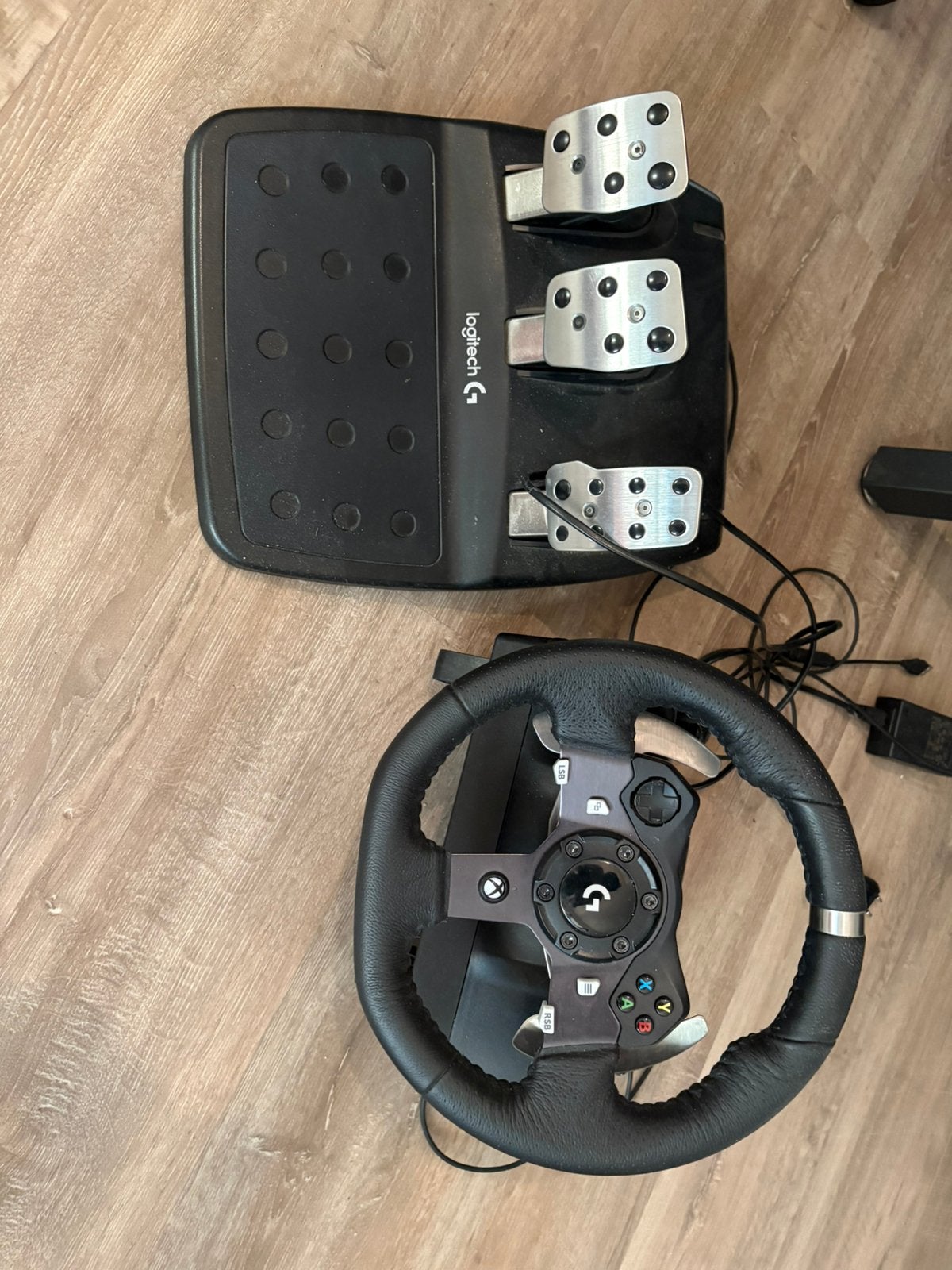 Logitech g920, Games en Spelcomputers, Spelcomputers | Xbox | Accessoires, Ophalen of Verzenden, Zo goed als nieuw