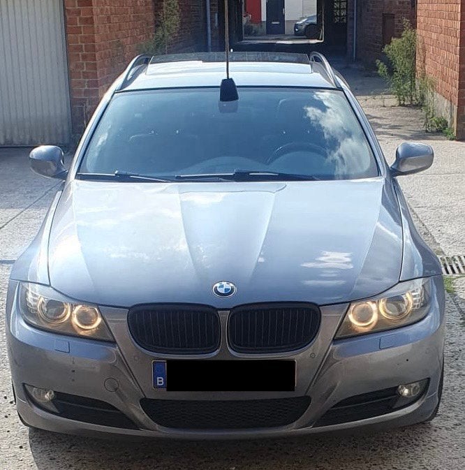 Bmw 320d automaat full option, Auto's, BMW, Automaat, 1995 cc, Zwart, 4 cilinders