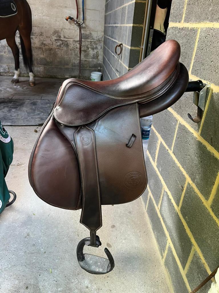 Selle obstacle Forestier - jumping Seoul 17,5, Ophalen
