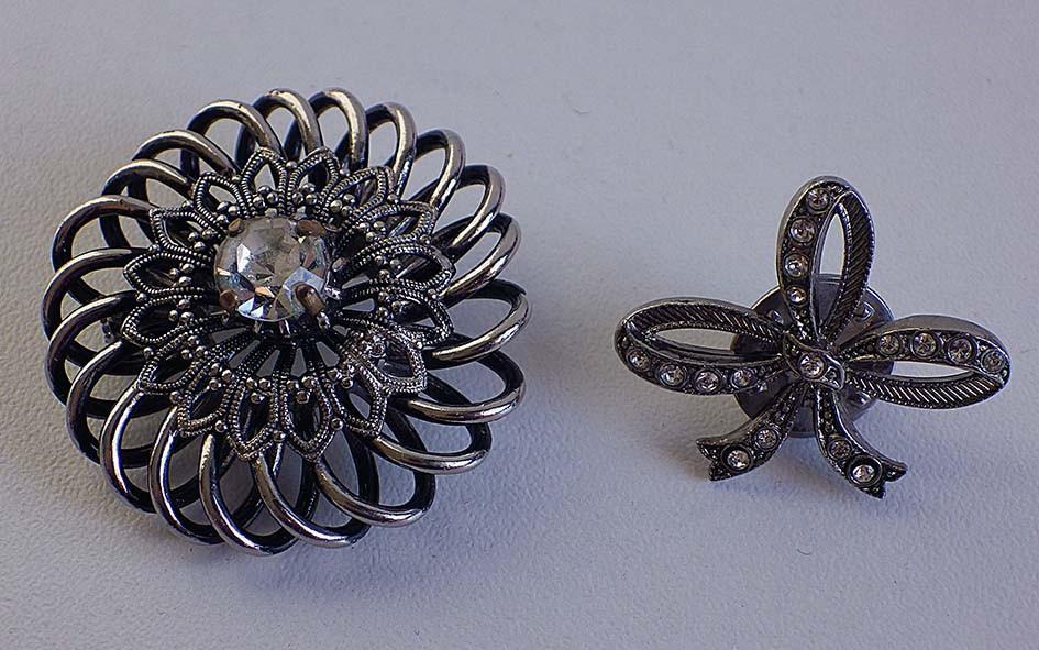 Revival Broches. (2x: Costume Jewellery), Bijoux, Sacs & Beauté, Broches, Enlèvement, Utilisé