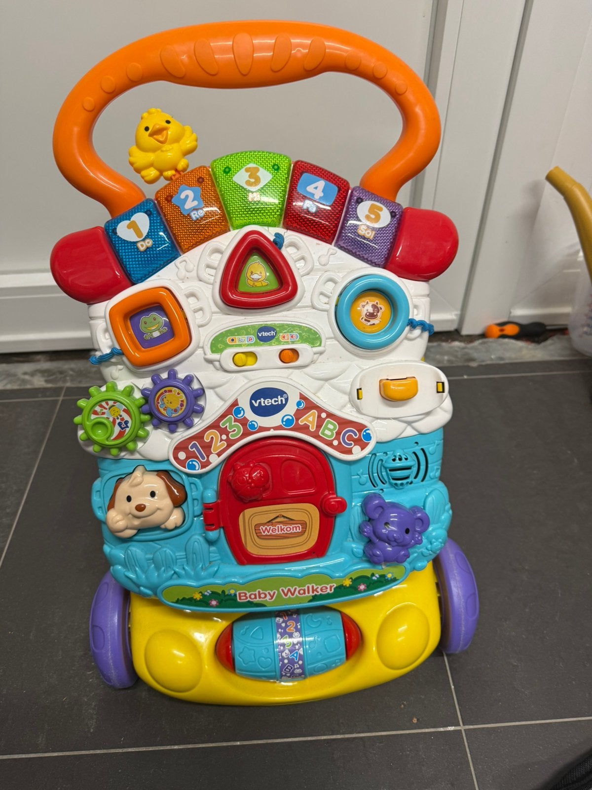 Interactief loopwagentje van vtech, Kinderen en Baby's, Ophalen, Gebruikt, 6 maanden tot 2 jaar