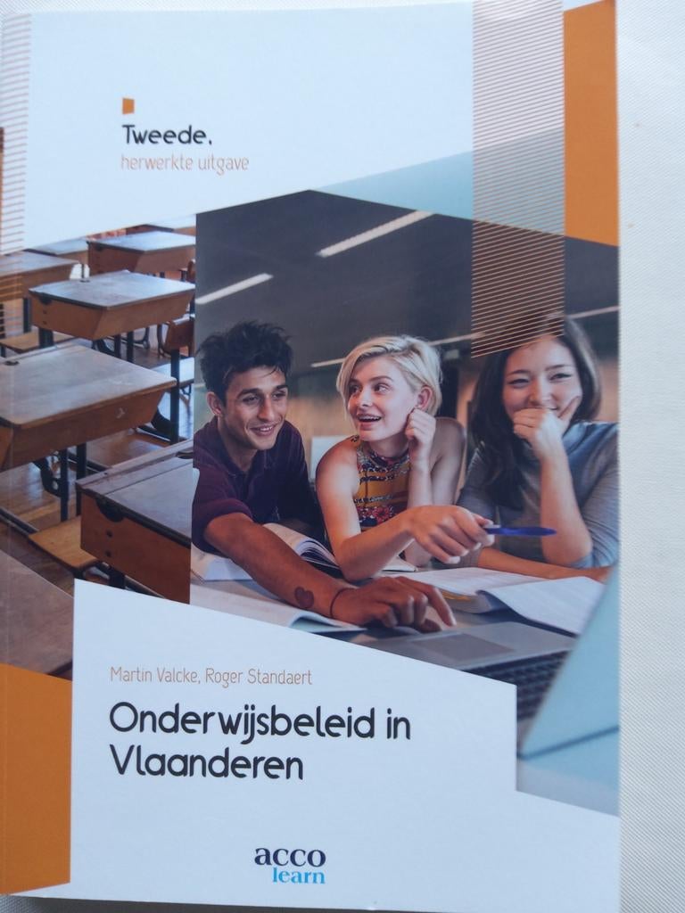 Roger Standaert - Onderwijsbeleid in Vlaanderen, Boeken, Ophalen of Verzenden, Roger Standaert; Martin Valcke