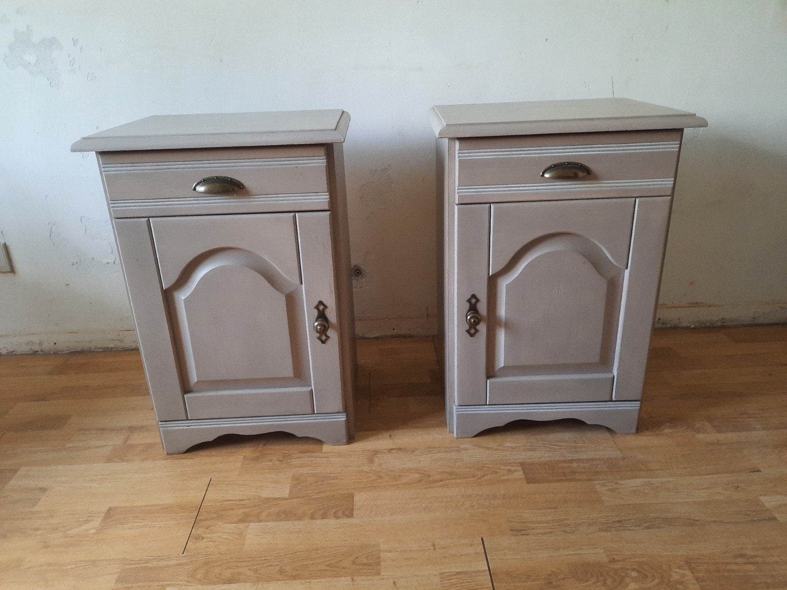 Nachtkastjes gratis, Maison & Meubles, Chambre à coucher | Tables de chevet, Enlèvement