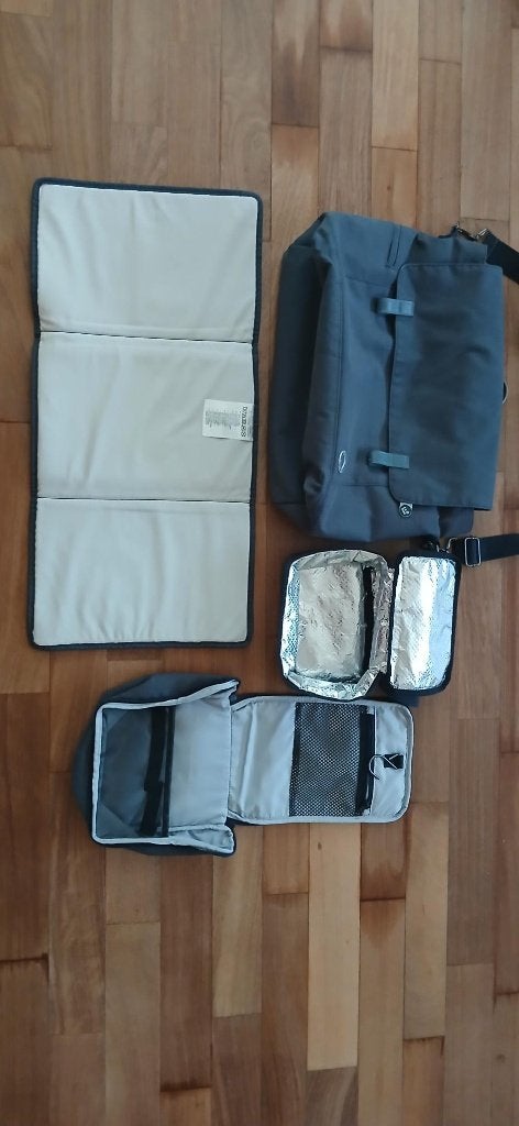 Luiertas Maxi-Cosi met verzorgmat, koeltas en toilettas, Kinderen en Baby's, Luiertassen, Schoudertas functie, Grijs, Ophalen