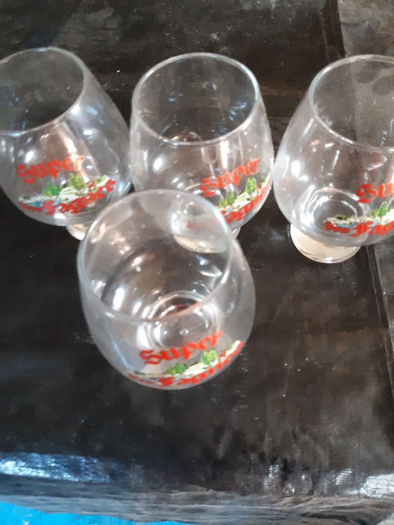 verres, Antiquités & Art, Enlèvement