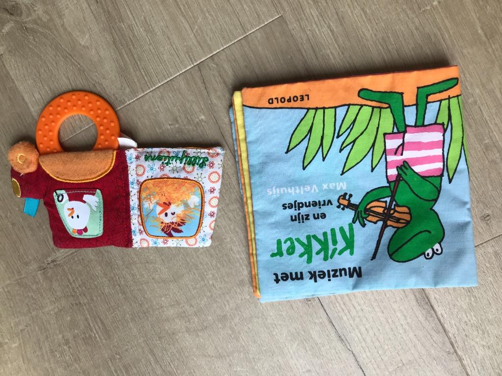 Babyspeelgoed: 2 knisper boekjes, Ophalen of Verzenden, Gebruikt, Met geluid