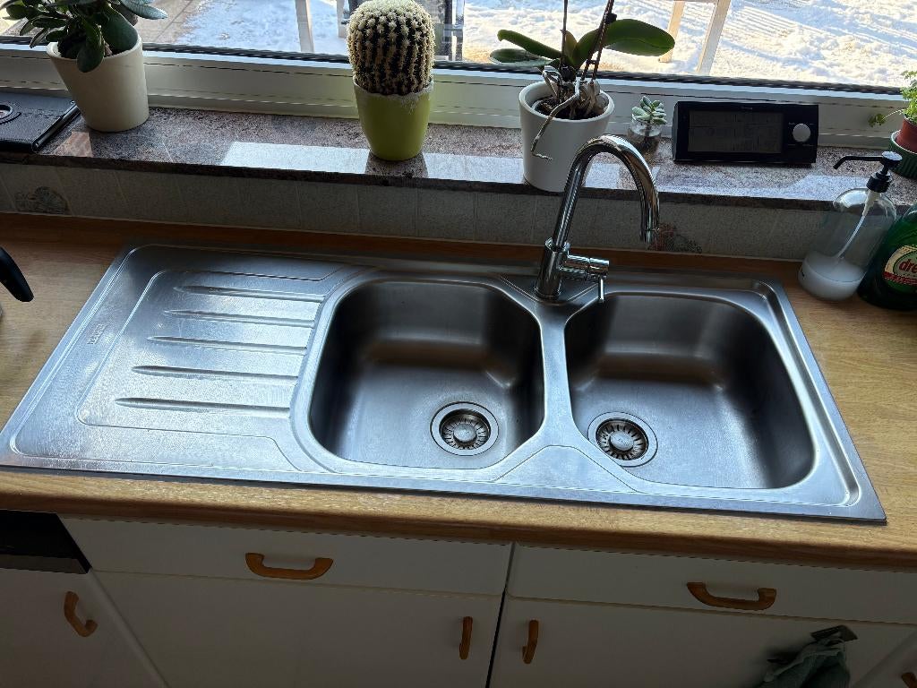 Évier double INOX + robinet, Enlèvement, Utilisé, 25 à 50 cm, 100 à 150 cm
