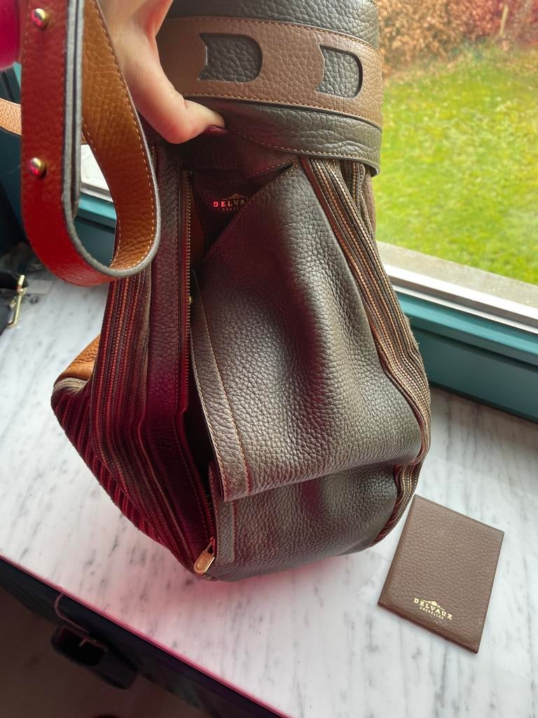 HANDTAS MULTI COLOR DELVAUX, Handtassen en Accessoires, Tassen | Schoudertassen, Ophalen, Zo goed als nieuw