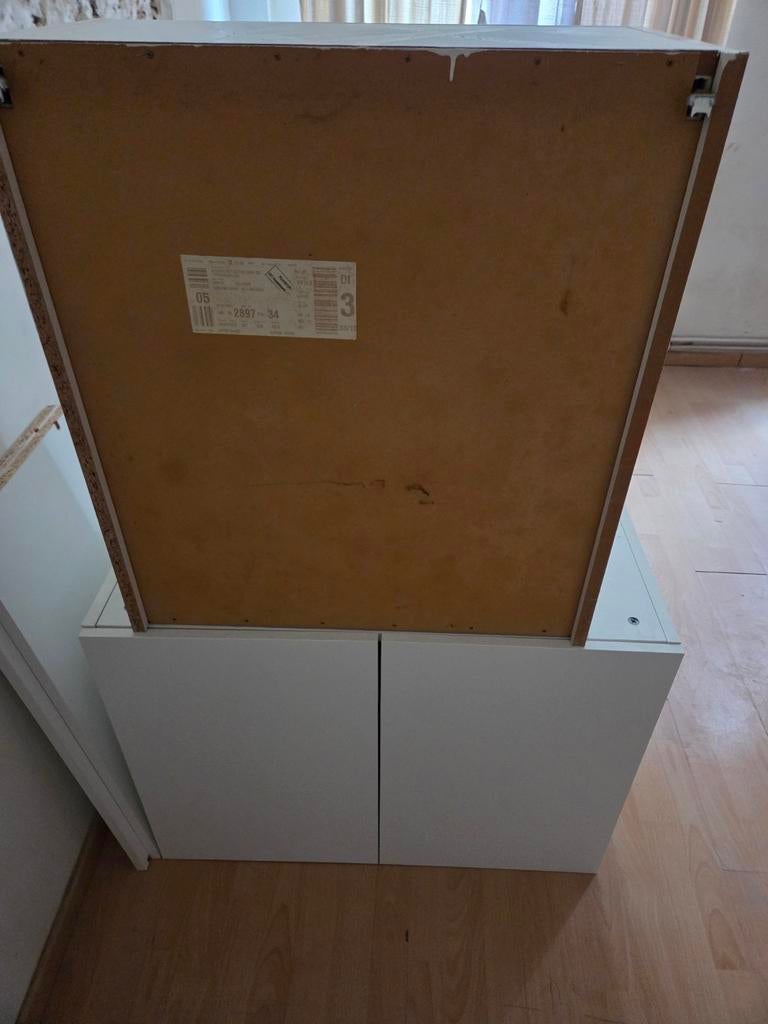 2 witte IKEA keukenkasten - goede staat - binnenkort verkrij, Huis en Inrichting, Woonaccessoires | Memoborden, Zo goed als nieuw