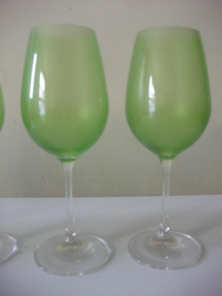 5 verres à vin vert - 22,5 cm - comme neuf, Enlèvement