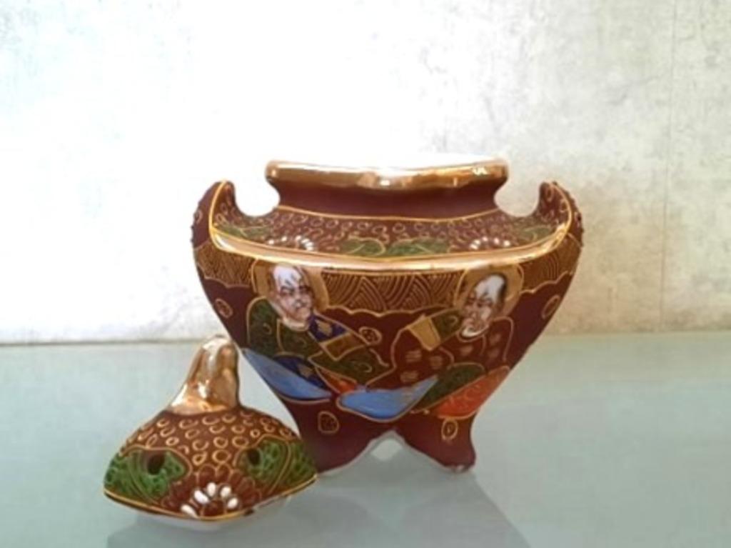Vintage Japanse (Satsuma) porseleinen wierook potje, Ophalen of Verzenden