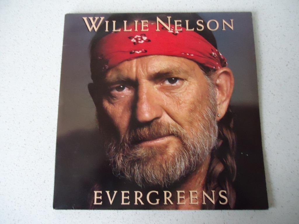 LP van "Willie Nelson" Evergreens anno 1998 in goede staat !, Ophalen of Verzenden, Gebruikt, 12 inch